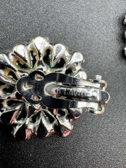 B. DavidB. David Vintage Pink AB And Clear Round Brooch and Earrings Set - Black Dog Vintage