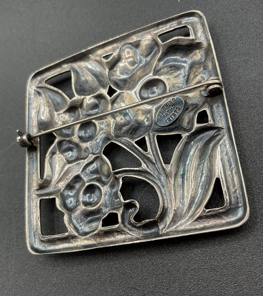 Black Dog VintageArt Deco 1940s Large Vintage Floral Framed Sterling Silver Brooch - Black Dog Vintage