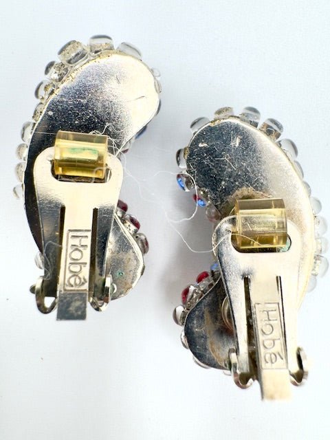 HobeHobe Vintage Triple Strand Glass Cathedral Bead Necklace and Clip Earring Set - Silver - Blue - Red - Black Dog Vintage