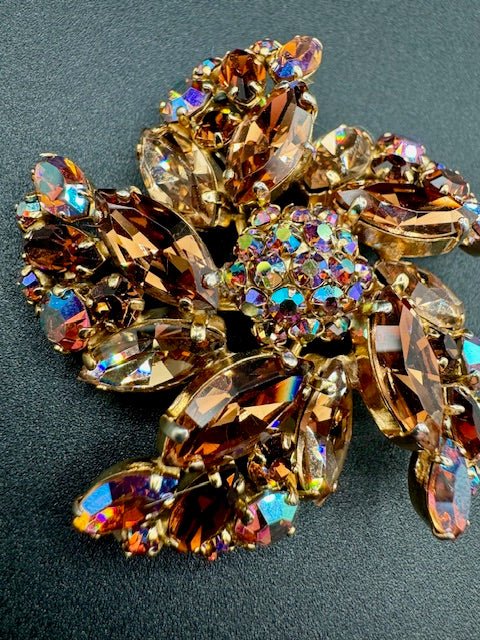 ShermanSherman AB Topaz Crystal Rhinestone Vintage Pinwheel Star Brooch - Beautiful! - Black Dog Vintage