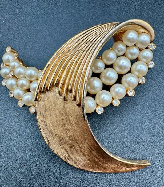 TrifariCrown Trifari Gold and Pearl Vintage Ribbon Style Brooch Pin - Black Dog Vintage