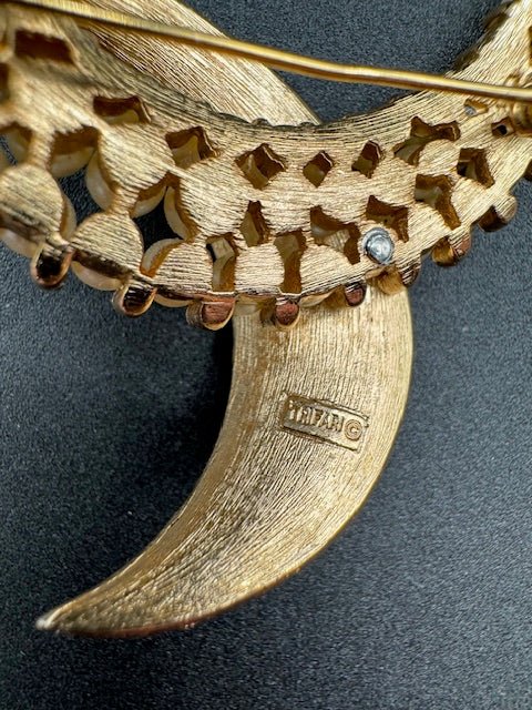 TrifariCrown Trifari Gold and Pearl Vintage Ribbon Style Brooch Pin - Black Dog Vintage