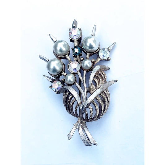 unknownVintage Pearl and AB Rhinestone Brooch Textured Light Goldtone 1940's/50's - Black Dog Vintage