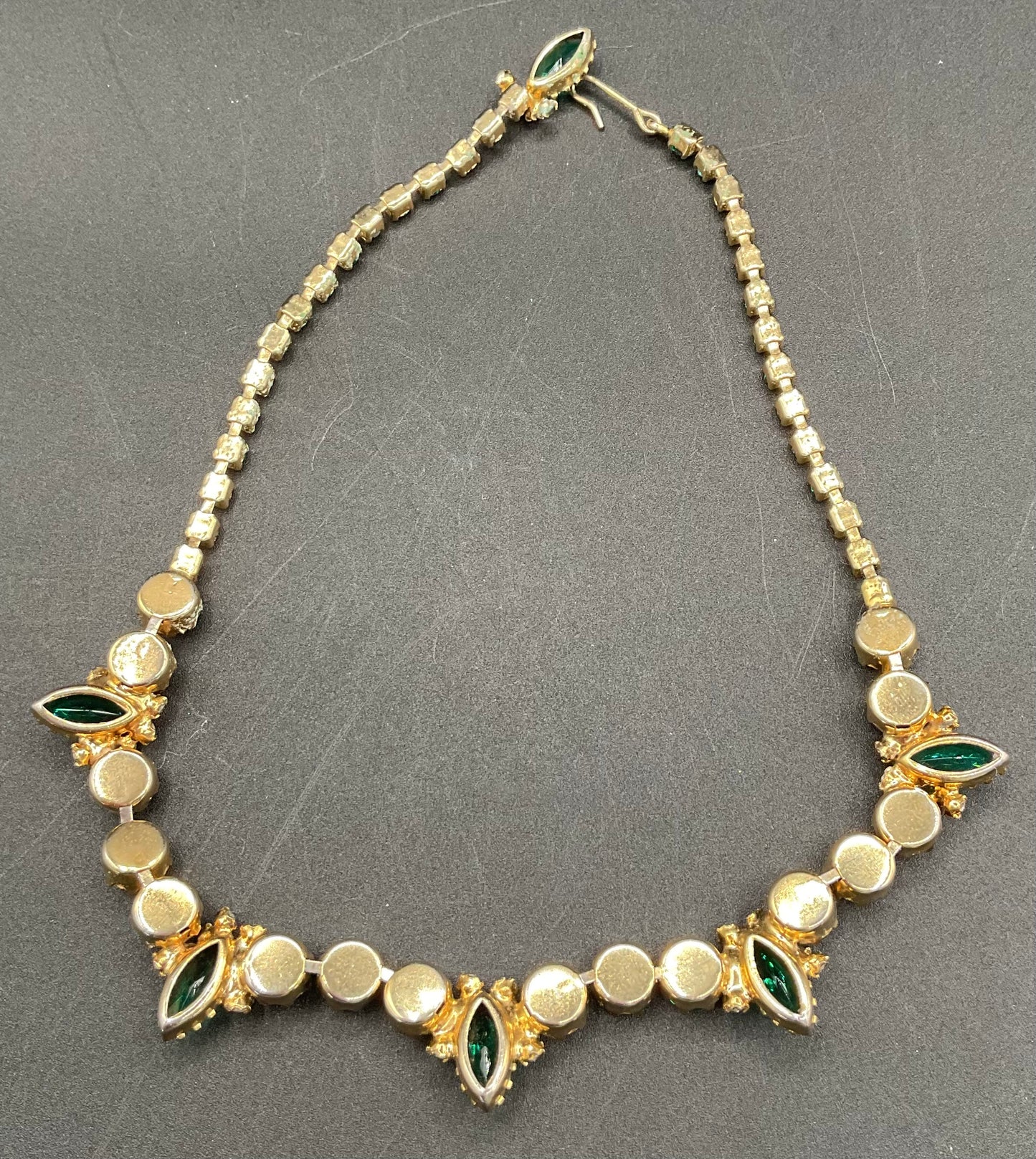 Vintage 1950s Emerald and Clear Rhinestone Necklace