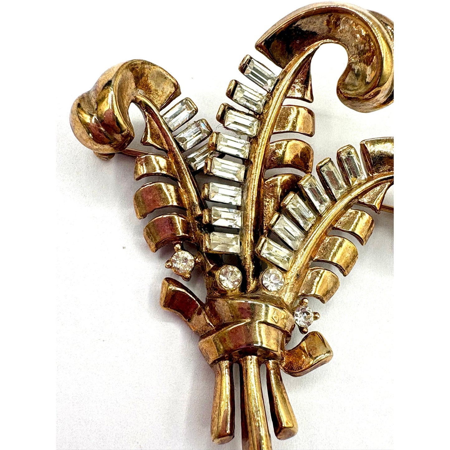 Crown Trifari Alfred Philippe 1949 PAT PEND Fleur de Lis Feather Brooch