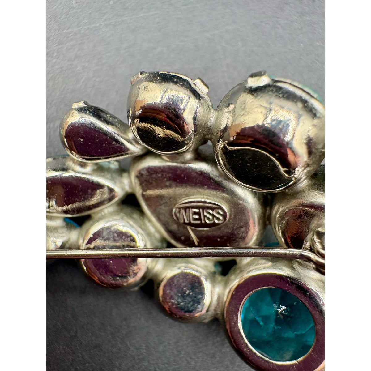 Vintage Signed WEISS Blue Art Glass AB Rhinestone Cluster Brooch Pin 2”