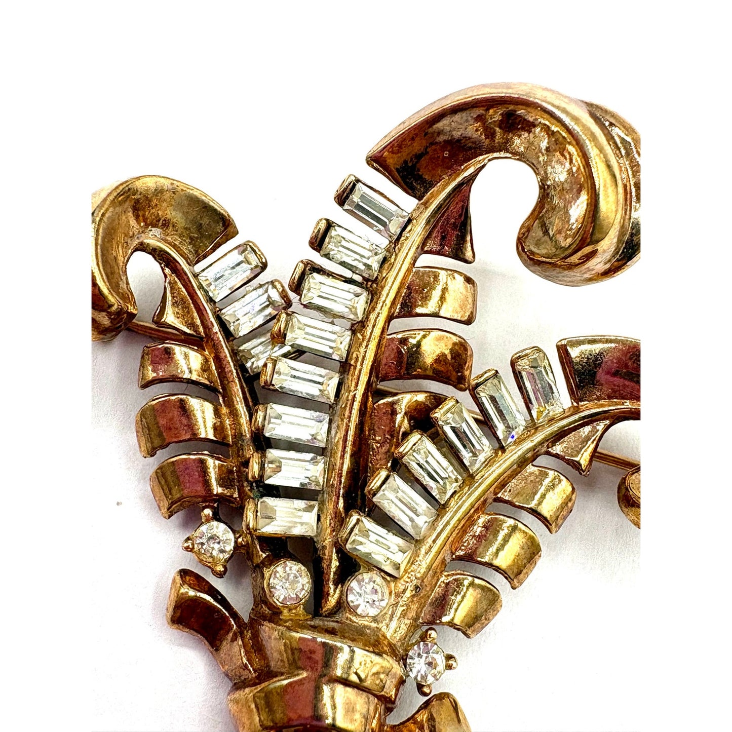 Crown Trifari Alfred Philippe 1949 PAT PEND Fleur de Lis Feather Brooch