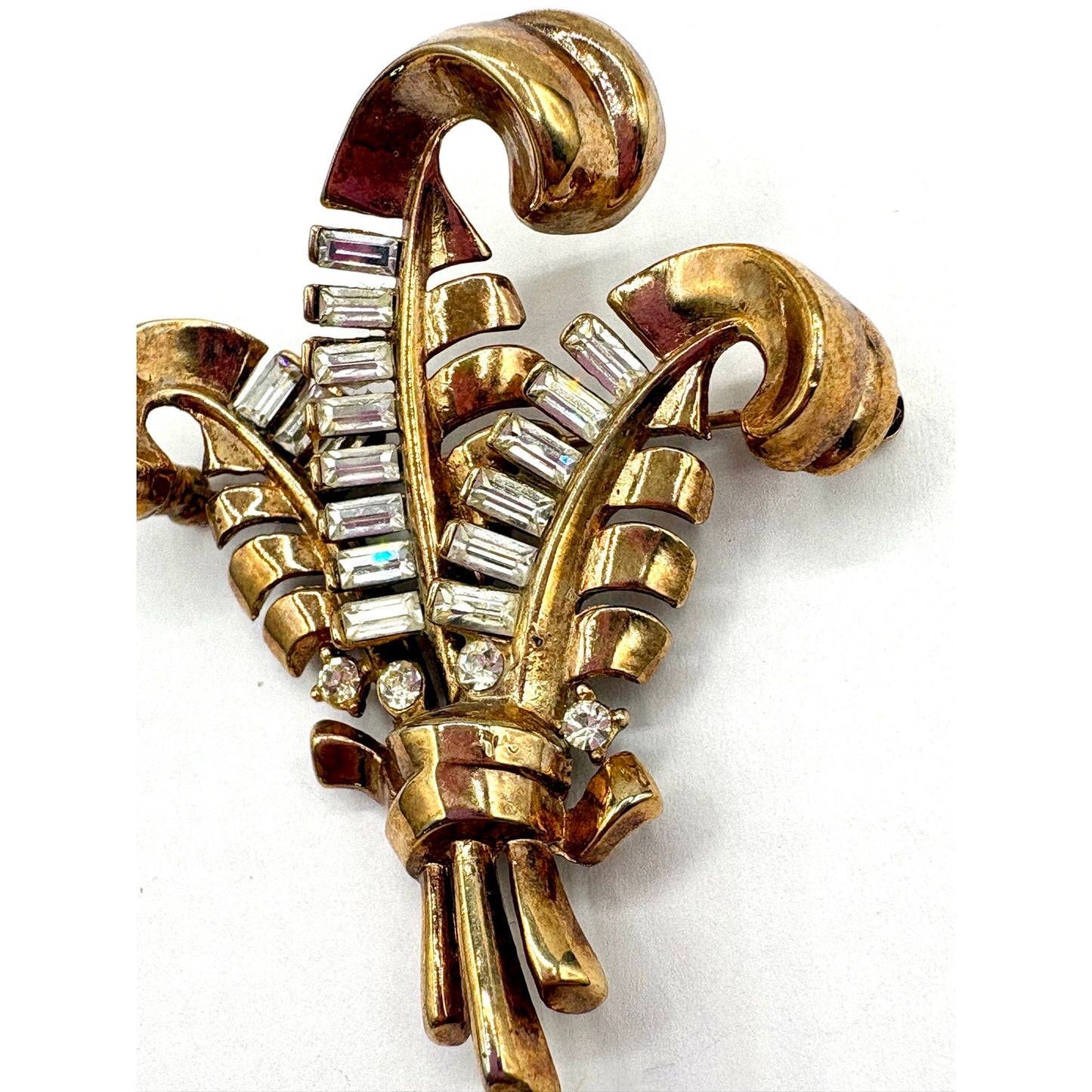 Crown Trifari Alfred Philippe 1949 PAT PEND Fleur de Lis Feather Brooch