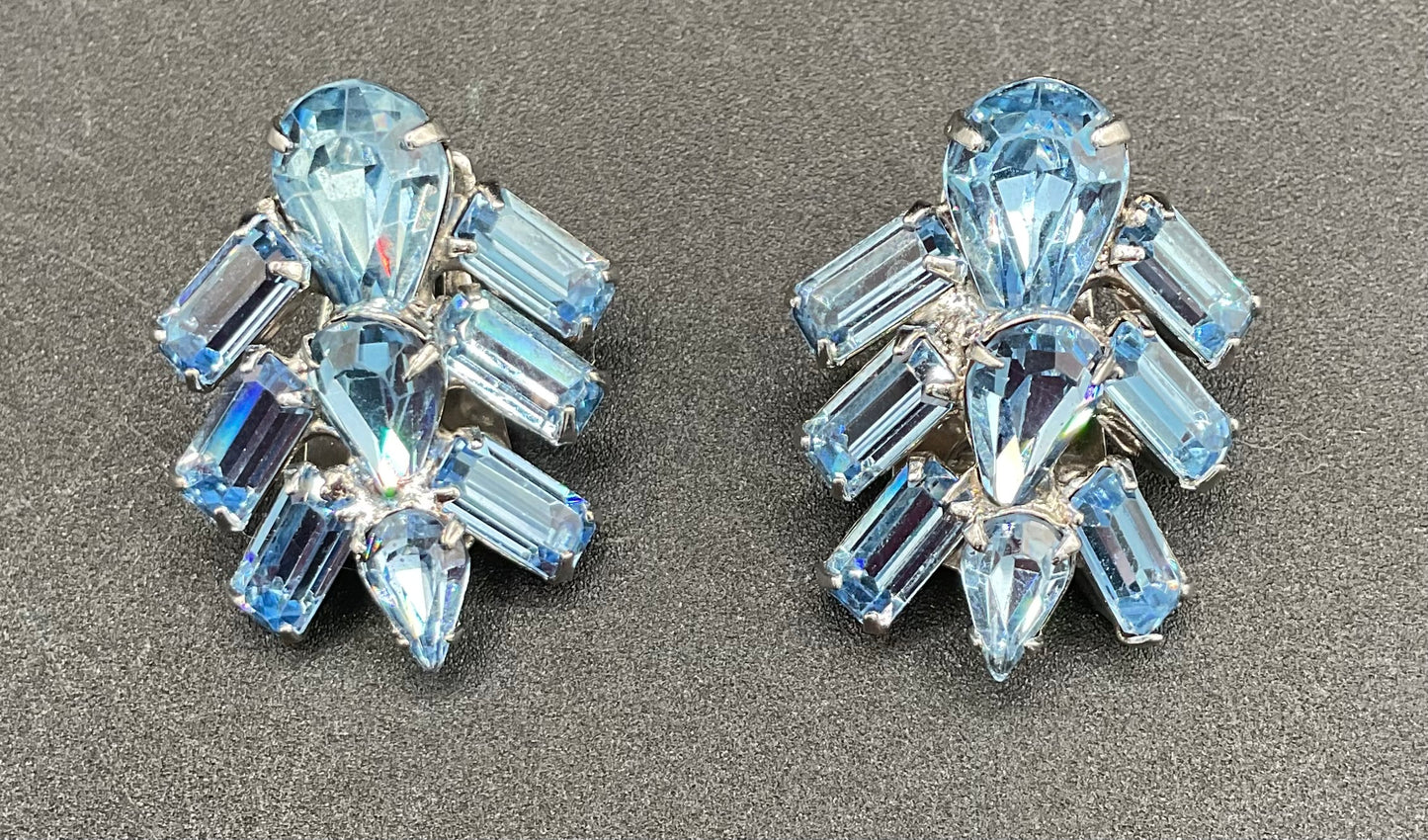 Unsigned 1950s Blue Rhinestone Necklace, Earrings, and Brooch Set