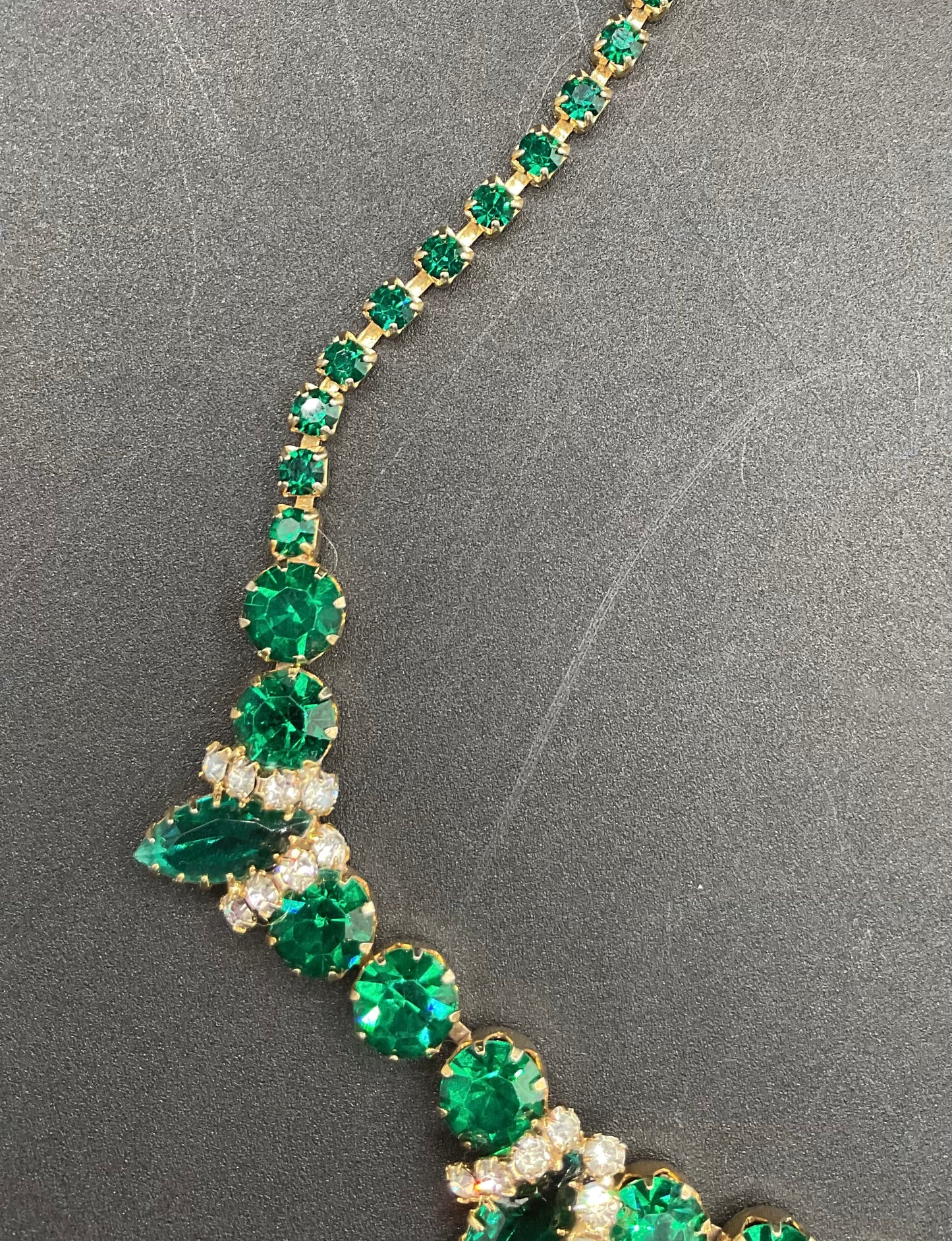 Vintage 1950s Emerald and Clear Rhinestone Necklace
