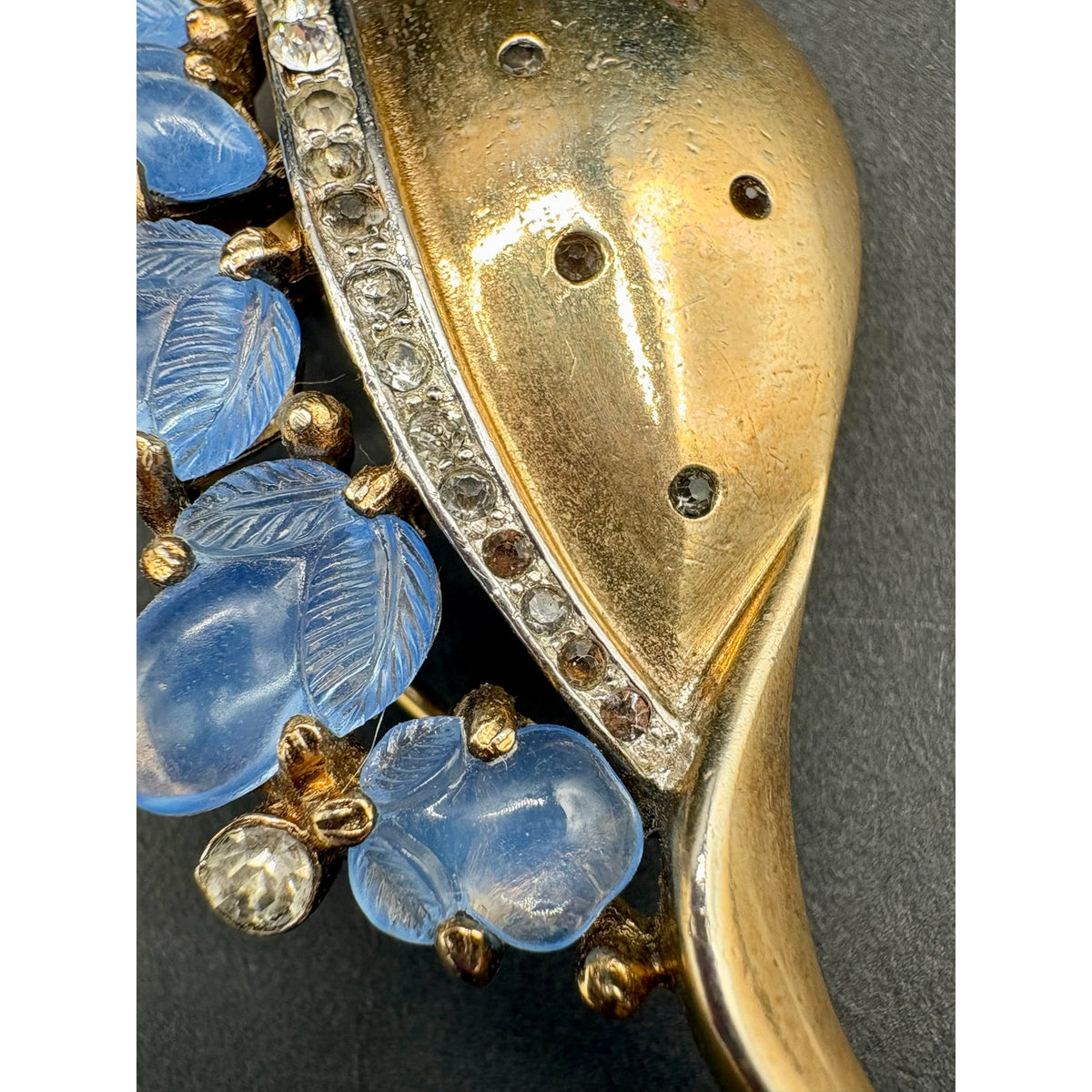 Vintage Crown Trifari Pat Pend Blue Fruit Salad Flora Leaf Fur Clip Alfred Philippe