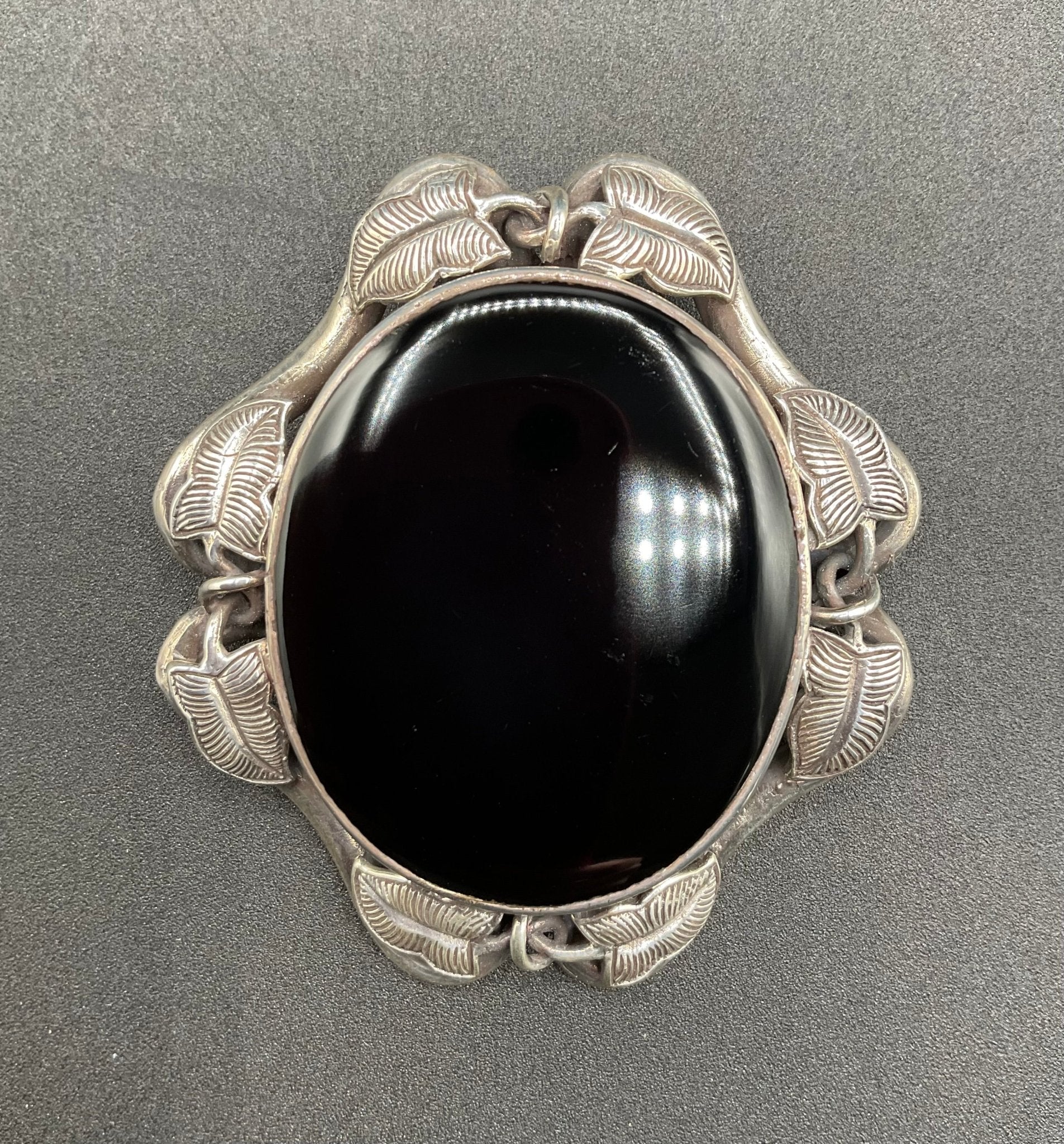 Black Dog VintageArt Deco Black Onyx Large Brooch - Black Dog Vintage