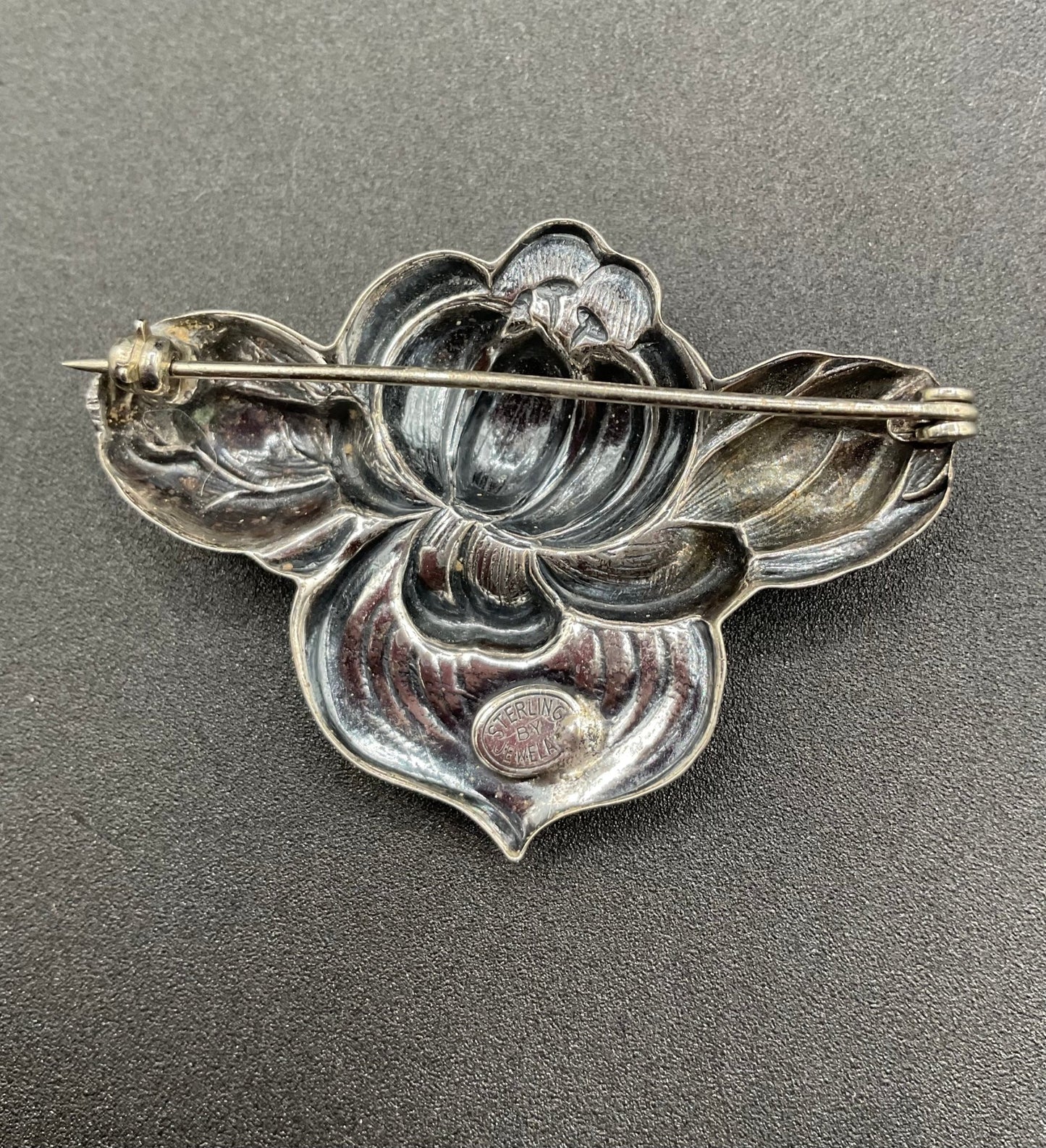 Black Dog VintageMid Century Jewel Art Waterlily Small Vintage Sterling Silver Brooch - Black Dog Vintage