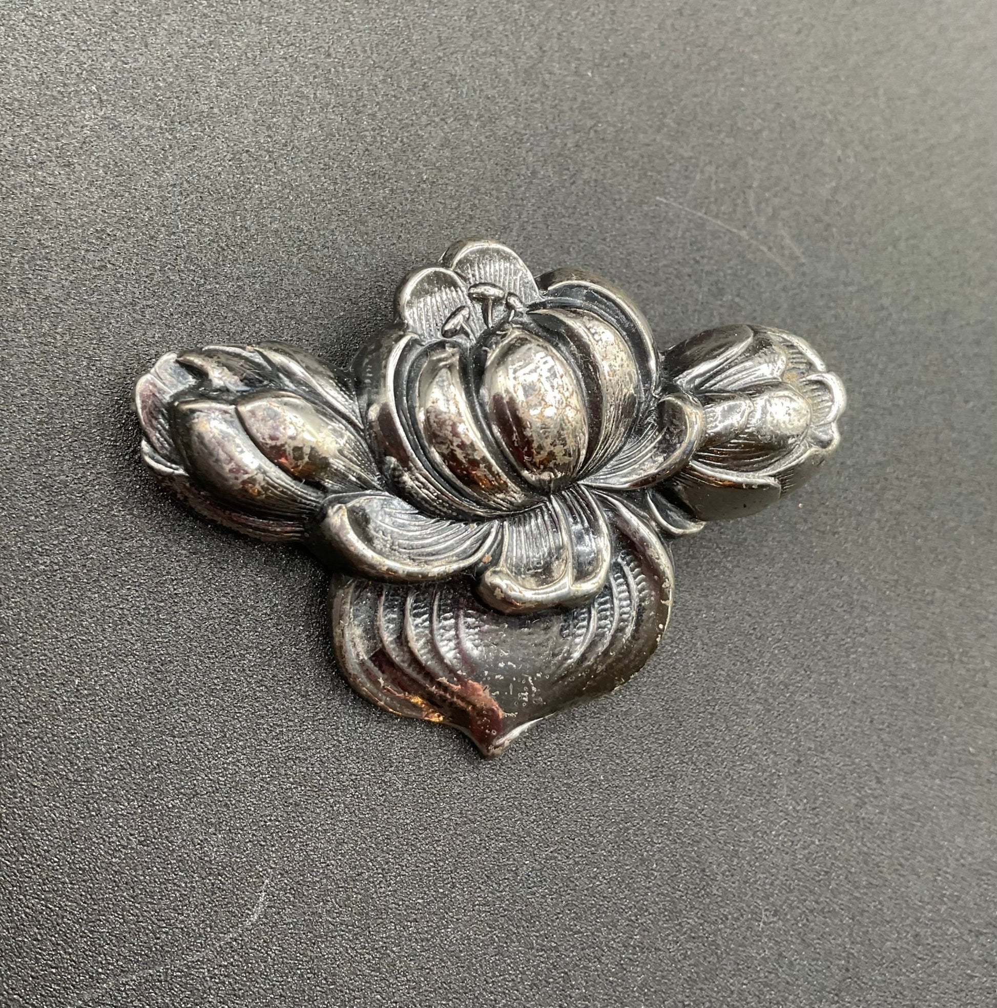 Black Dog VintageMid Century Jewel Art Waterlily Small Vintage Sterling Silver Brooch - Black Dog Vintage