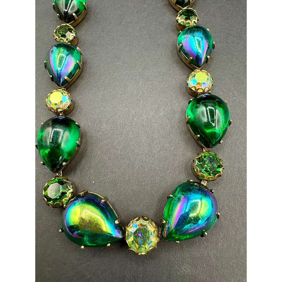 Vintage Regency Green Art Glass Necklace Brooch Earrings Set Rhinestone