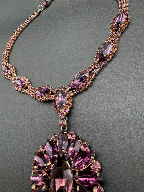 CzechCzech? Amethyst Crystal Vintage Statement Pendant Necklace Choker - Black Dog Vintage