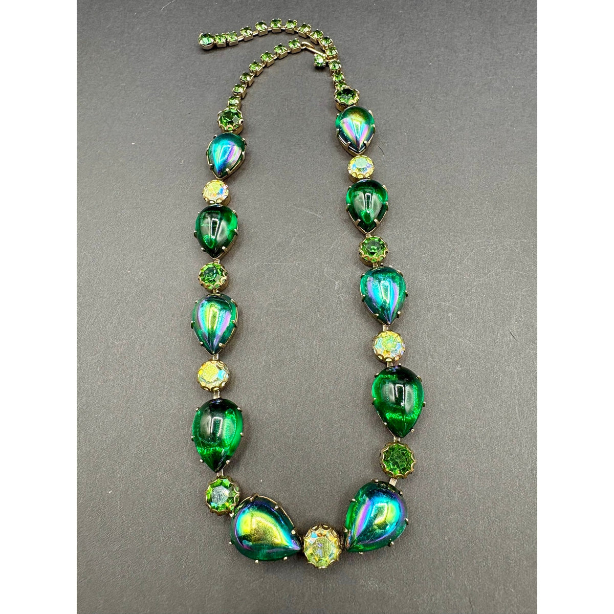 Vintage Regency Green Art Glass Necklace Brooch Earrings Set Rhinestone