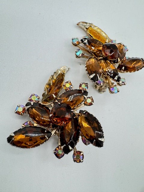 Judy LeeVintage Unsigned Beau Jewels / Judy Lee Topaz Brooch and Earrings Set - Black Dog Vintage