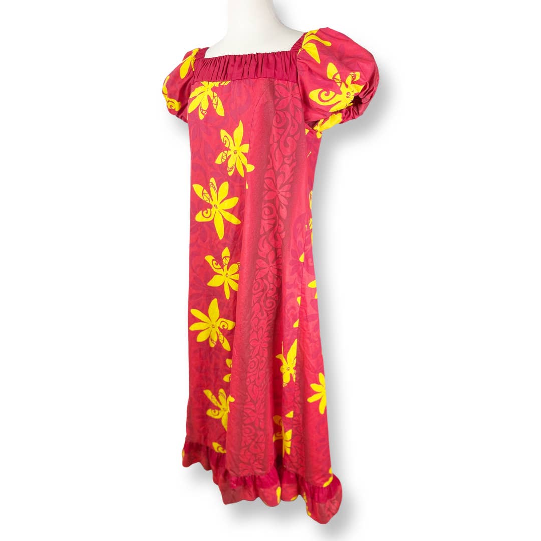 CC Fashions HawaiiVintage Plus Size Red and Yellow Hawaiian Dress With Puff Sleeves and Train - Black Dog Vintage