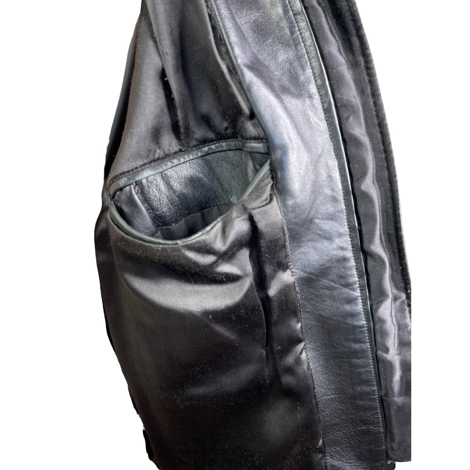 detroit choppersDetroit Choppers Mens Motorcycle Jacket Black Leather Iconic D Templar Cross - Black Dog Vintage