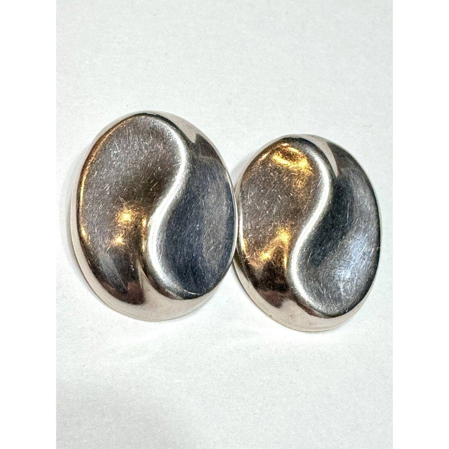 Unbranded925 Silver (Sterling) Earrings Retro Mexico TD-56 Clip On Yin Yang Swirl Style - Black Dog Vintage