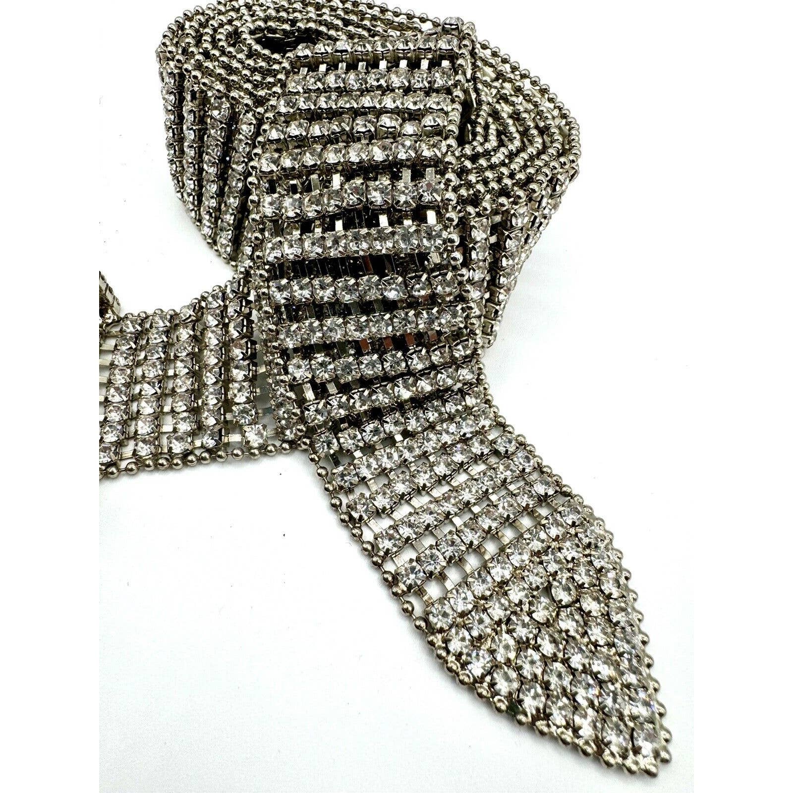 UnbrandedVtg Rhinestone Belt Eight Row Prong Set Rhinestones Chain Link LARGE 48” Silver - Black Dog Vintage
