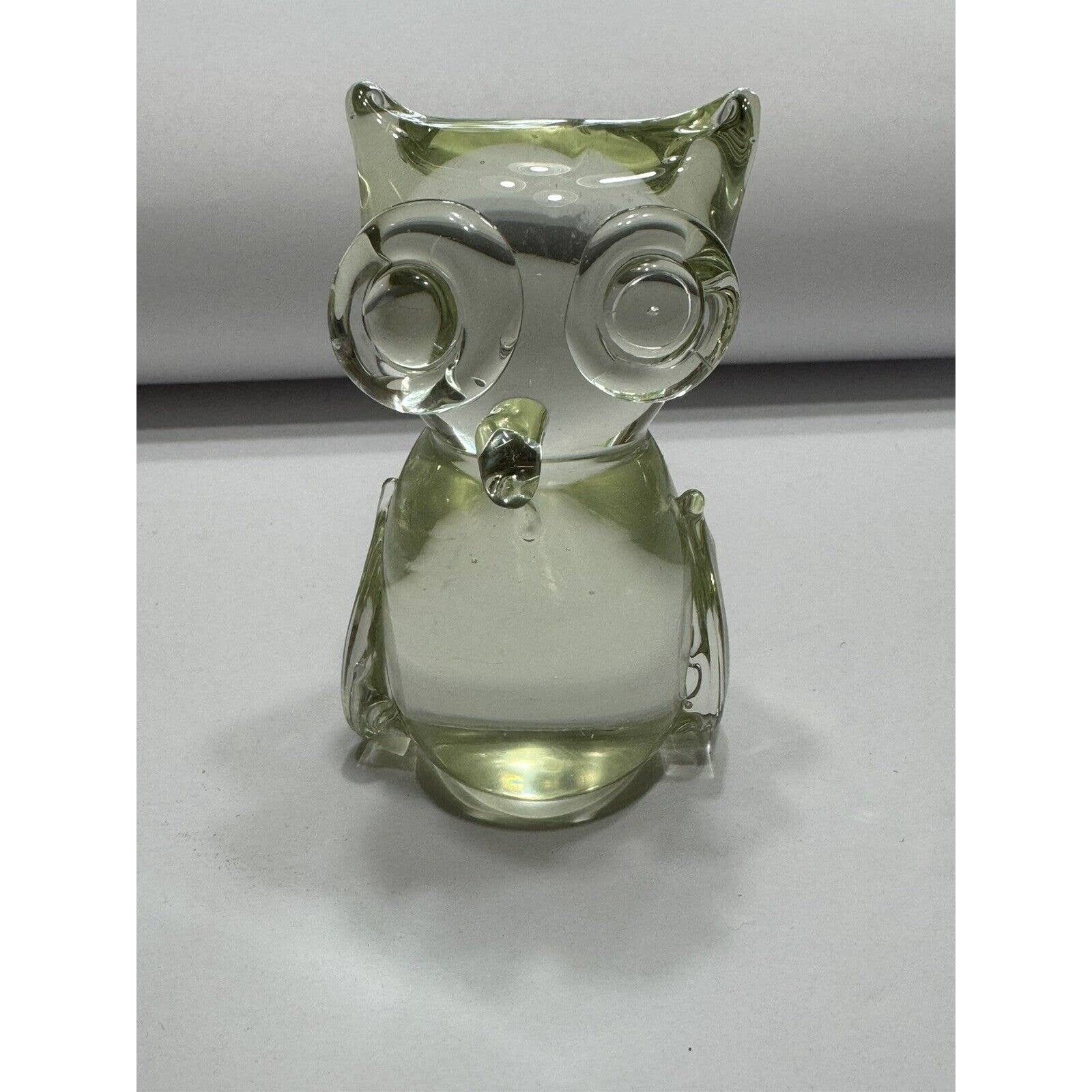 UnmarkedVintage Solid Art Glass MCM Green Tint 3.5”Owl Paperweight Unsigned - Black Dog Vintage